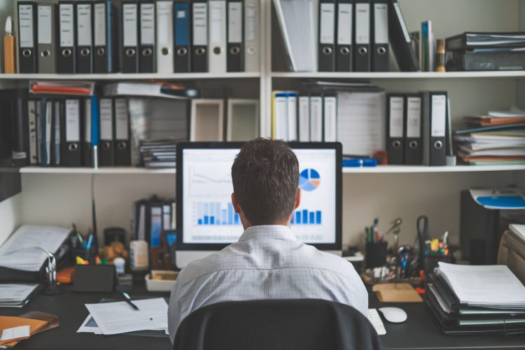 Quelle est l'impact des nouvelles réglementations fiscales sur les petites entreprises en 2023 ?